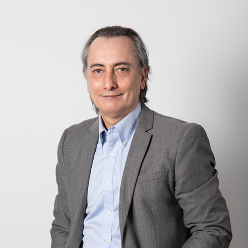 Osvaldo Artaza B.