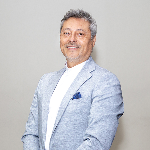 Esteban López M.