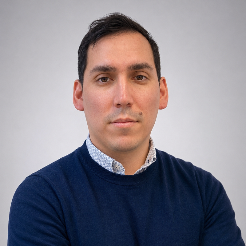 Moisés Leiva M.